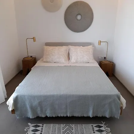 Artemis In Triantaros Tinos * Triandáros