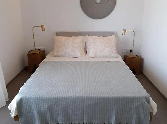 Artemis In Triantaros Tinos * Triandáros