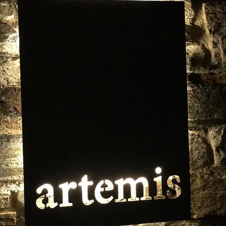 Artemis In Triantaros Tinos Triandáros