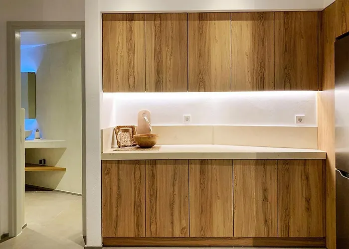 Artemis In Triantaros Tinos فيلة