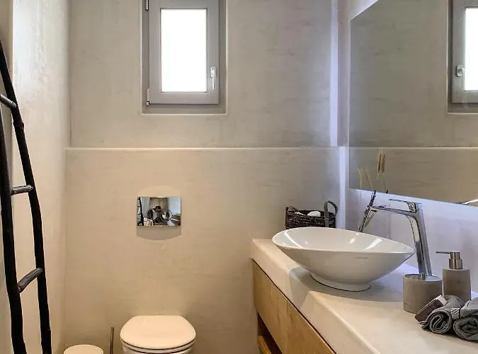 فيلة Artemis In Triantaros Tinos Triandáros